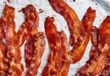 Die Wissenschaft vom perfekten Crunch: Warum 375 °F der goldene Standard für im Ofen gebackenen Speck ist