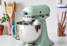 Uvolnění místa v kuchyni: praktické řešení problému objemných planetových mixérů
