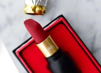 Рум’яна Christian Louboutin: Акцент на губах від розкішного взуттєвого бренду