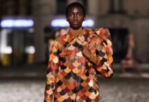 Tendência da moda patchwork: criando um estilo único com tecidos antigos